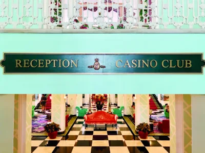 Justice family seeks delay to Aug. 7 for new Greenbrier lender deal